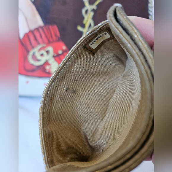 RARE EUC Chanel Suede Camelia Embossed Card Holder - Picture 11 of 13